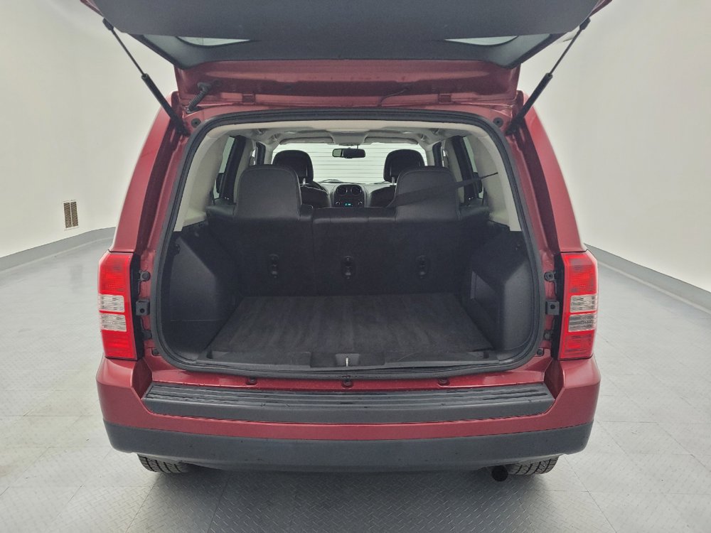 Used 2014 Jeep Patriot High Altitude FWD image 29