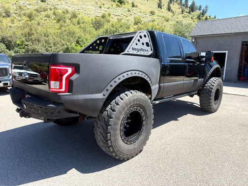 Used 2016 Ford F250 Lariat w/ Chrome Package image 5