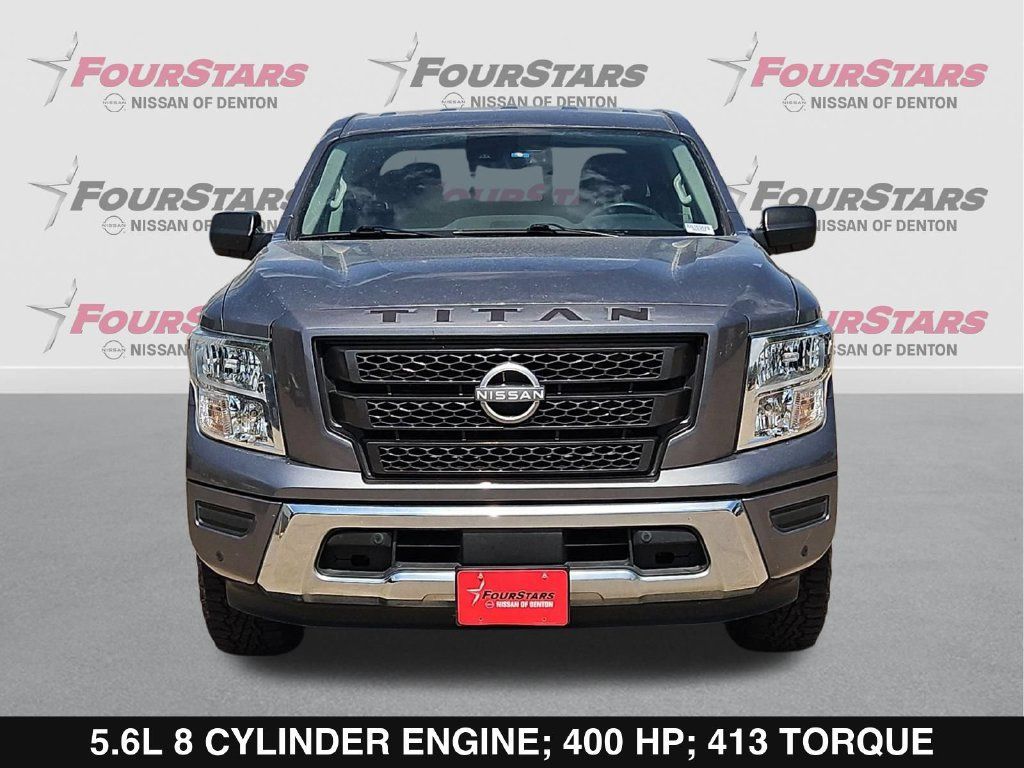 Used 2024 Nissan Titan SV w/ SV Convenience Package RWD image 10