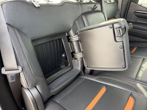 Used 2023 GMC Sierra 1500 AT4 image 37