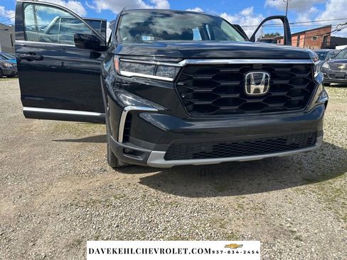 Used 2025 Honda Pilot Elite image 41