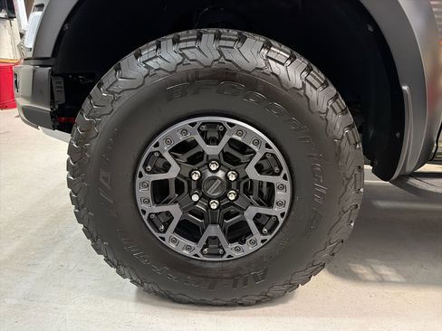 Used 2025 Ford F150 Raptor w/ Equipment Group 803A Raptor R image 11