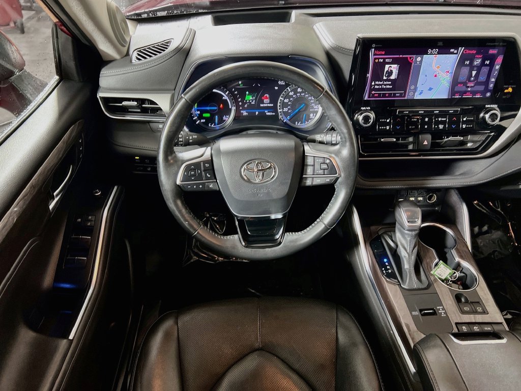Certified 2021 Toyota Highlander Platinum AWD/4WD image 18
