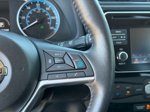 Certified 2019 Nissan Leaf SV w/ SV Technology Package image 21