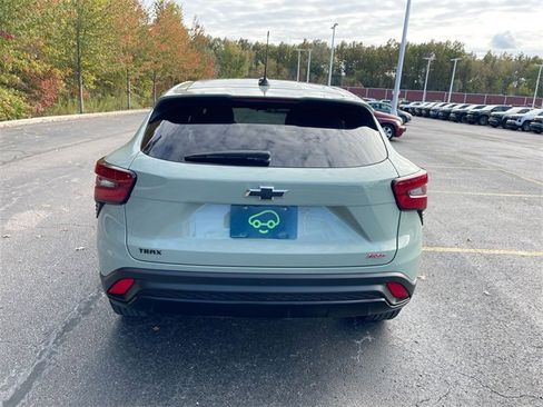 Used 2024 Chevrolet Trax RS image 29