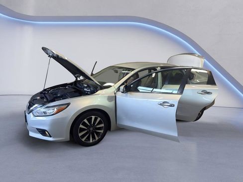 Used 2017 Nissan Altima 2.5 SL image 9