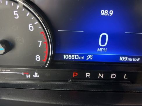 Used 2022 Ford Explorer Limited AWD/4WD image 12
