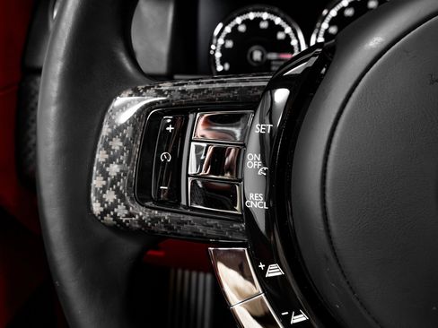 Used 2021 Rolls-Royce Cullinan Black Badge AWD/4WD image 77