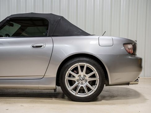 Used 2000 Honda S2000 image 4