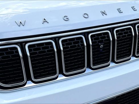 Used 2023 Jeep Wagoneer Series III w/ Convenience Group I AWD/4WD image 56