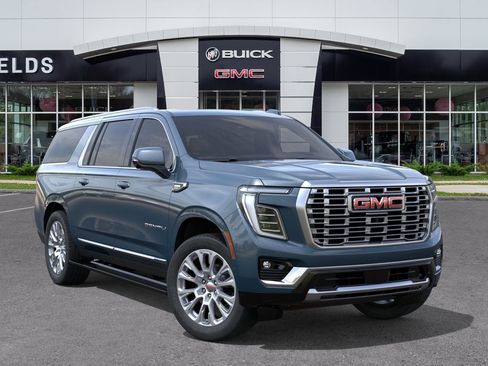 New 2026 GMC Yukon XL Denali w/ Denali Reserve Package AWD/4WD image 7