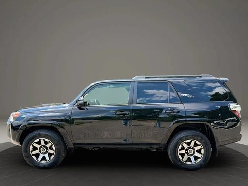 Used 2023 Toyota 4Runner TRD Off-Road Premium w/ Off Road Premium Plus Package AWD/4WD image 9