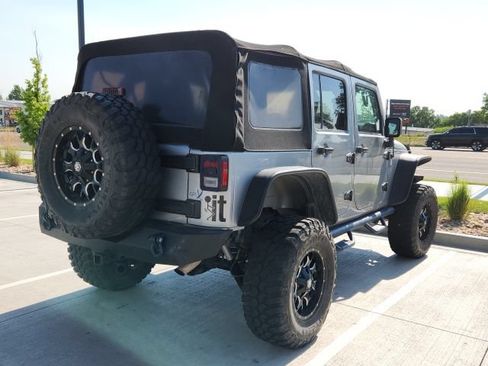 Used 2015 Jeep Wrangler Unlimited Sport w/ Quick Order Package 24S AWD/4WD image 3