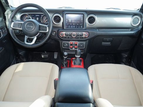 Used 2020 Jeep Wrangler Unlimited Sahara image 6