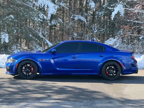 Used 2022 Dodge Charger SRT Hellcat image 2