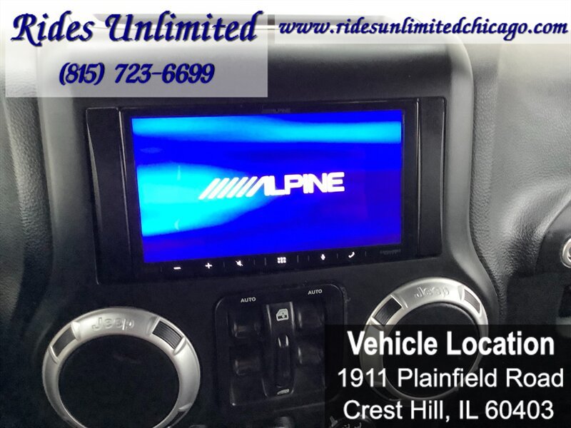 Used 2015 Jeep Wrangler Unlimited Rubicon w/ Dual Top Group AWD/4WD image 17