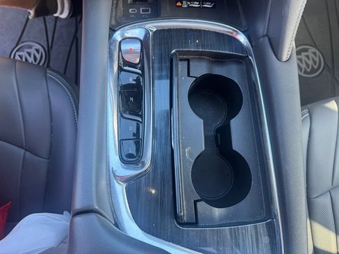 Used 2024 Buick Enclave Essence w/ Experience Buick Package AWD/4WD image 21