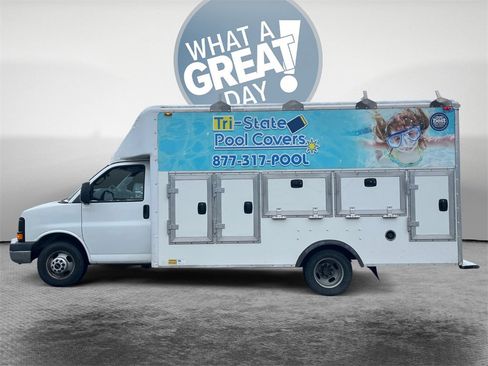 Used 2016 GMC Savana 3500 image 7