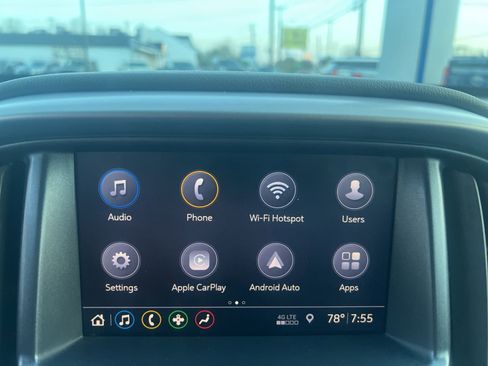 Used 2022 Chevrolet Colorado Z71 w/ Z71 Midnight Edition image 32