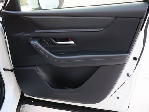 Used 2024 MAZDA CX-90 3.3 Turbo w/ Select Package image 28