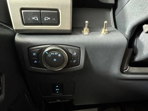 Certified 2022 Ford F250 Lariat w/ Lariat Value Package AWD/4WD image 19