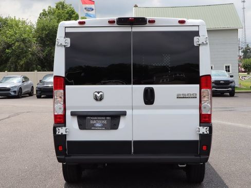 Used 2025 RAM ProMaster 2500 w/ U-Haul Equipment Group FWD image 16