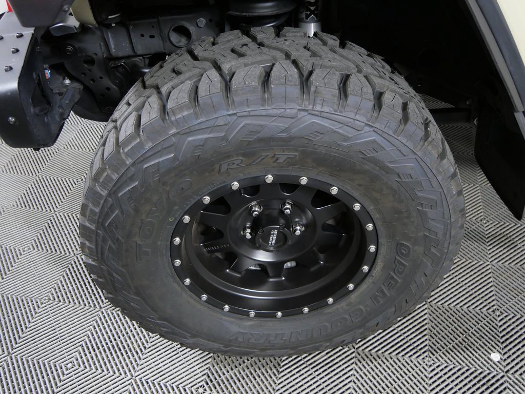 Used 2020 Jeep Gladiator Rubicon AWD/4WD image 13
