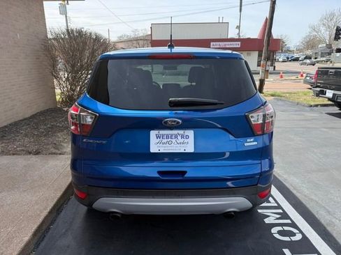 Used 2017 Ford Escape SE image 8