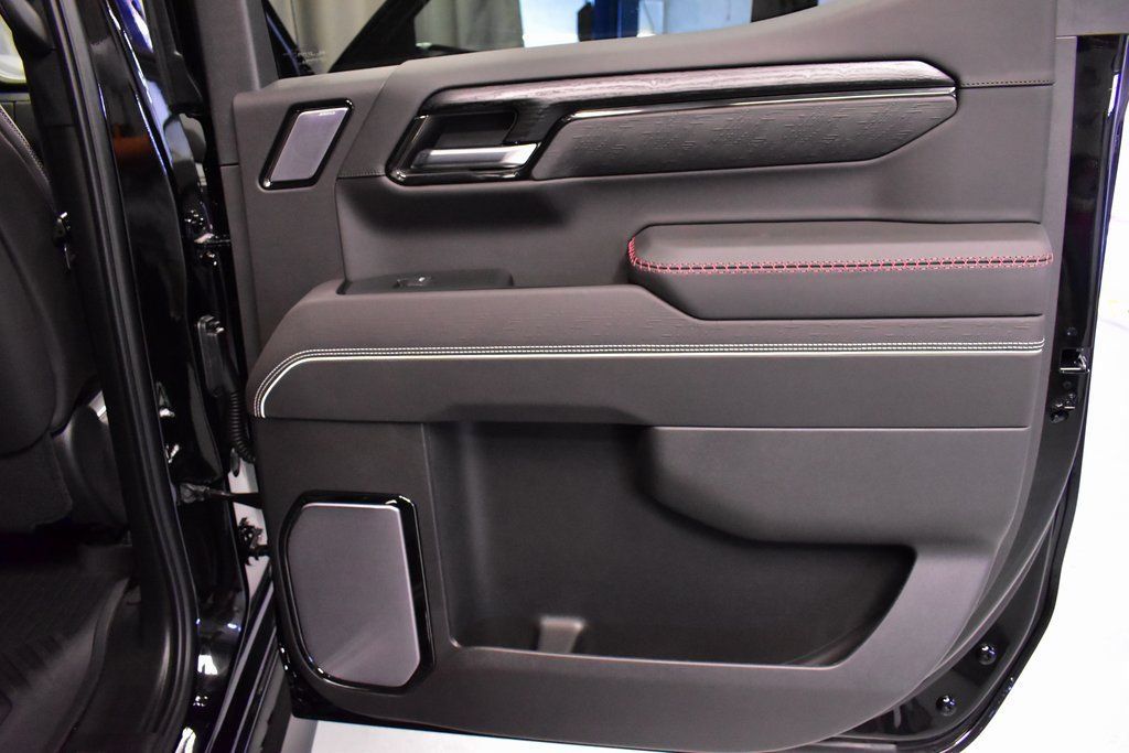 Certified 2023 GMC Sierra 1500 AT4X w/ AT4X AEV Edition AWD/4WD image 18