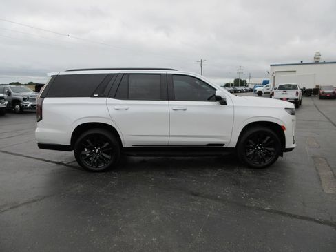 Certified 2021 Cadillac Escalade Sport AWD/4WD image 4
