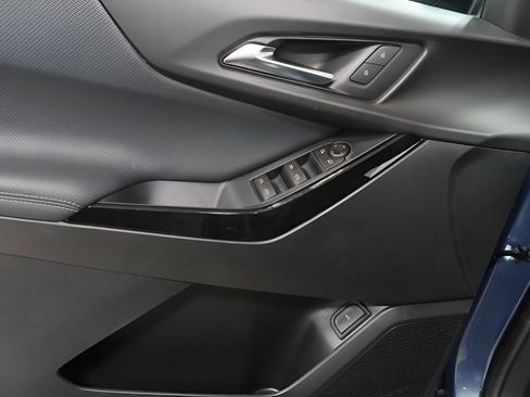 New 2026 Chevrolet Equinox LT FWD image 22