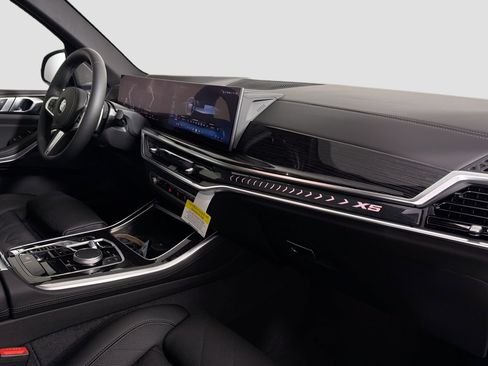 New 2026 BMW X5 sDrive40i image 30