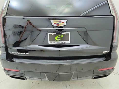 Used 2025 Cadillac Escalade Sport Platinum w/ LPO, Floor Liner Package image 11