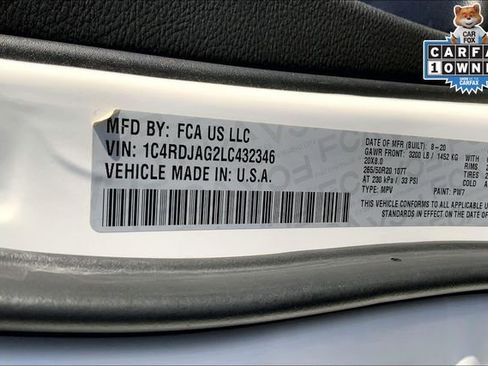 Used 2020 Dodge Durango SXT image 32