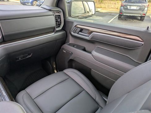 Used 2025 Chevrolet Silverado 1500 RST w/ Dark Appearance Package image 13