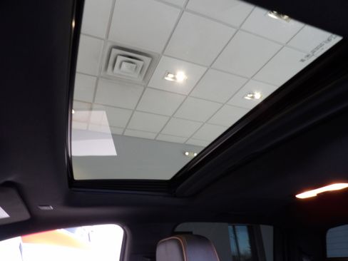 Used 2023 GMC Canyon AT4 w/ AT4 Premium Package image 14