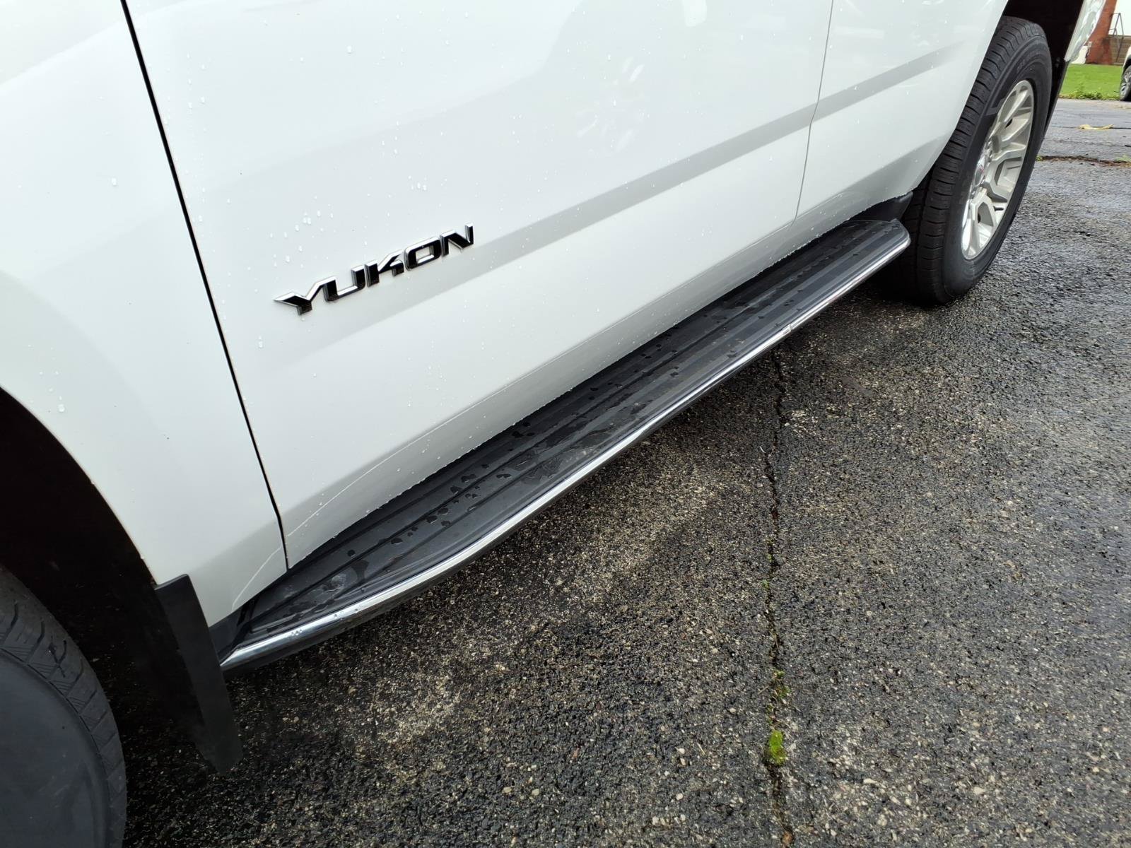 Certified 2020 GMC Yukon SLT w/ Open Road Package AWD/4WD image 10
