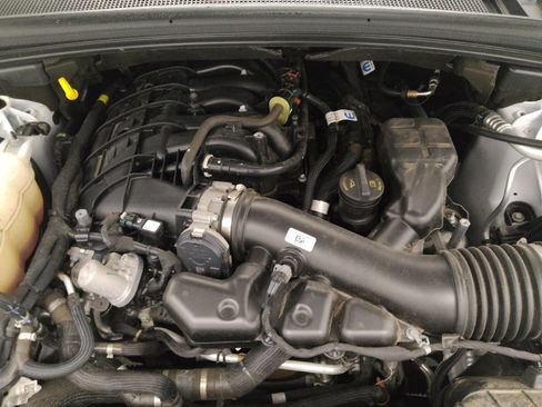 Used 2023 Jeep Grand Cherokee Laredo AWD/4WD image 30