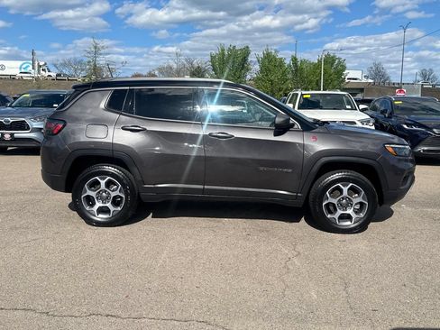 Used 2022 Jeep Compass Trailhawk w/ Trailhawk Elite Group AWD/4WD image 10