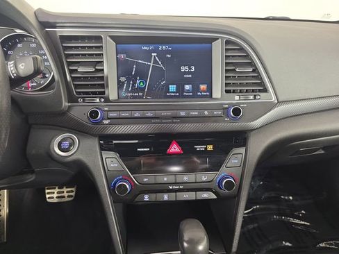 Used 2018 Hyundai Elantra Sport w/ Sport Premium Package 03 FWD image 22