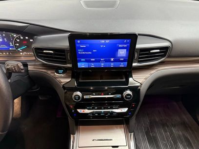 Certified 2022 Ford Explorer Limited w/ Equipment Group 301A