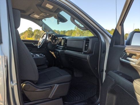 Used 2023 Chevrolet Silverado 1500 RST image 31