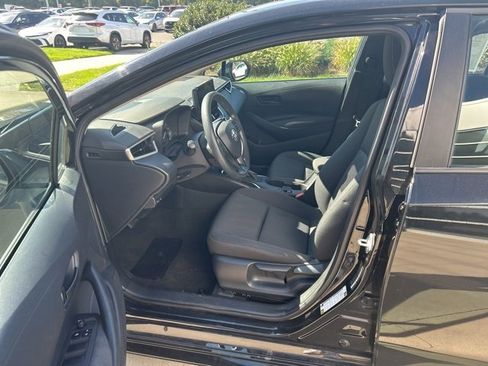 Used 2023 Toyota Corolla LE image 16
