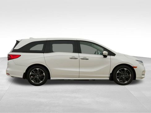 Used 2023 Honda Odyssey Elite image 9