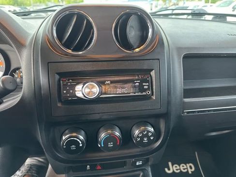 Used 2016 Jeep Patriot Sport FWD image 21