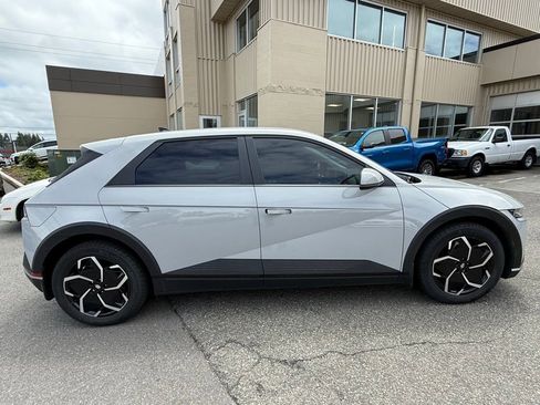 Used 2024 Hyundai Ioniq 5 SEL AWD/4WD image 4