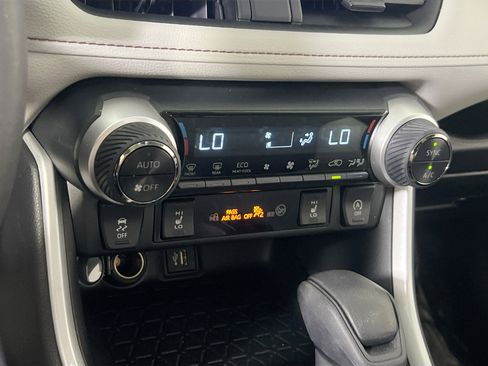 Used 2024 Toyota RAV4 XLE w/ Convenience Package image 15