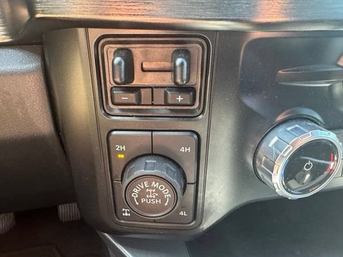 Used 2023 Ford F250 Lariat w/ Lariat Ultimate Package AWD/4WD image 16