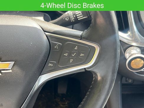 Used 2018 Chevrolet Equinox LT FWD image 18