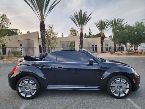 Used 2013 Volkswagen Beetle 2.5 FWD image 35